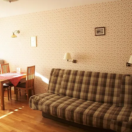 Апартаменти 365 *